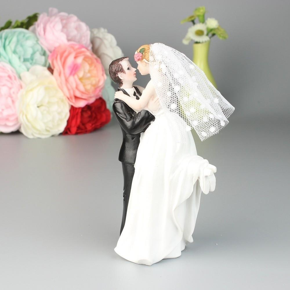 Resin Couple Wedding Cake Topper Romantic Style Bride Groom Figurine  Valentine Celebration