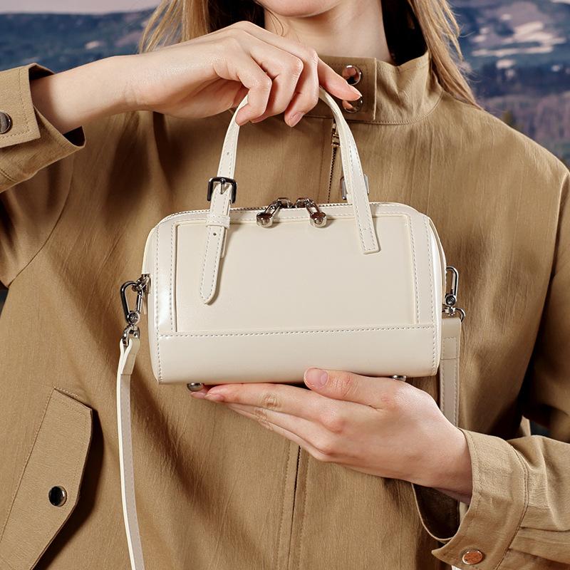 Leather Korean niche pillow bag women's light luxury handbag women's 2026 summer Boston bag