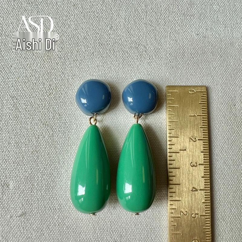 Hong Kong Style Retro Polka Dot Earrings: Playful Red Ear Clips for Girls and Women