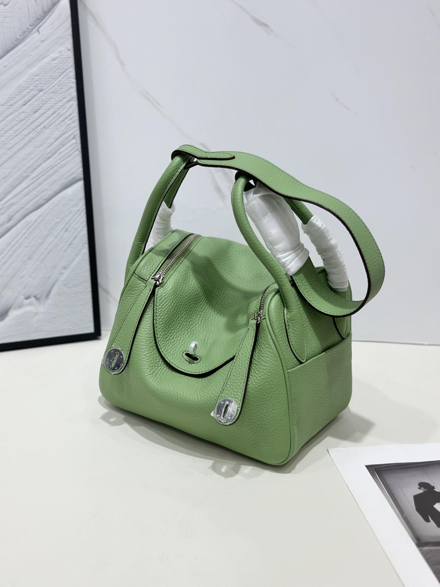 

Женская сумка Lindy из натуральной кожи с узором Palm 2024 года — стиль доктора, переносная сумка через плечо и сумка-мессенджер 29 cm