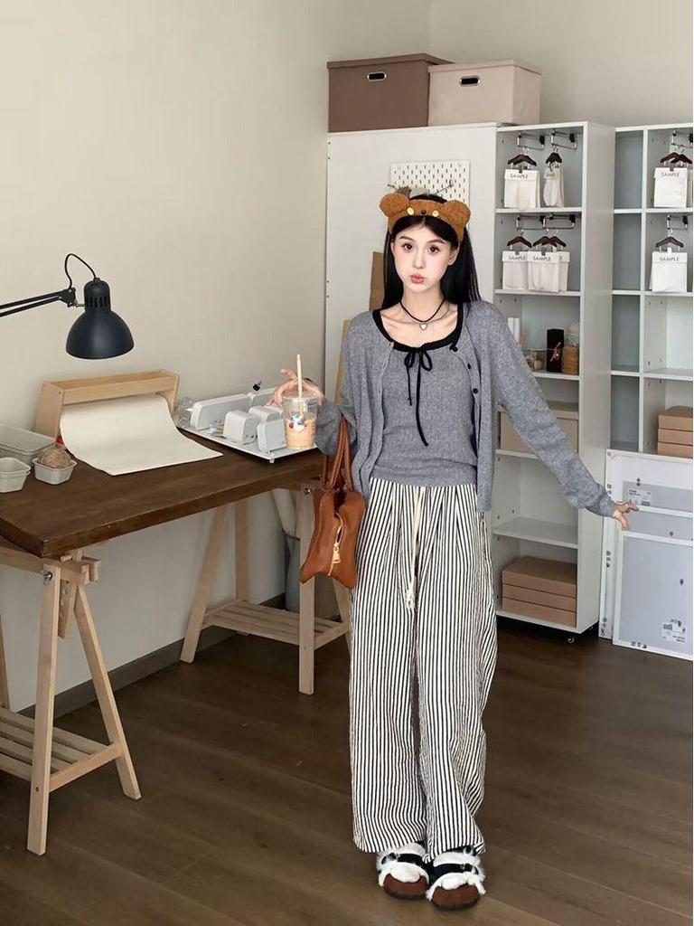 Korean Style Autumn Two-Piece Set: Color Block Cardigan & Tie-Up Camisole Vest