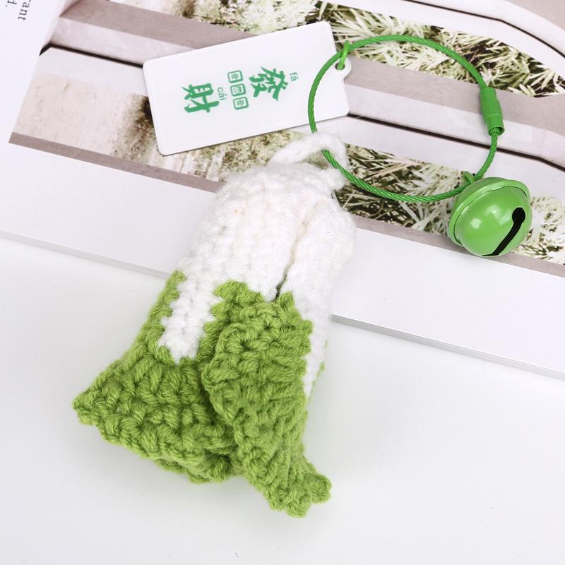 Woven Garlic Scallion Cabbage Pendant Keychain – Creative and Exquisite Gift for Students and Besties