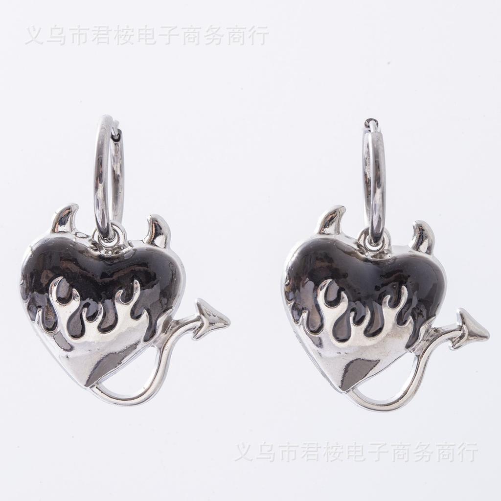 Gothic Personality Silver Color Stainless Steel Red Drip Glaze Heart-shaped Flame Arrow Tail Dangle Earrings for Women Jewelry