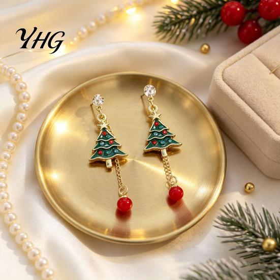 Decorative Seasonal Jewelry 1 Pair Christmas Tree Earrings for Women, Colorful Rhinestone Shaped Day Outfit Accessories with Red Bead Charm,
