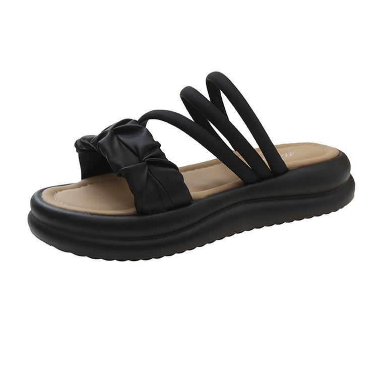 Thick-bottomed cool slippers for women in summer wear 2024 new models with skirts, fairy style wear, fashionable seaside beach one-word drag