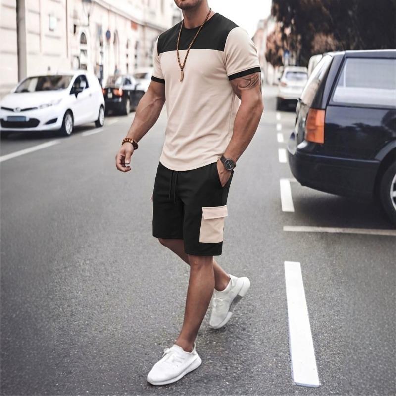 Męski casualowy zestaw T-shirt z blokami kolorów i spodenki cargo