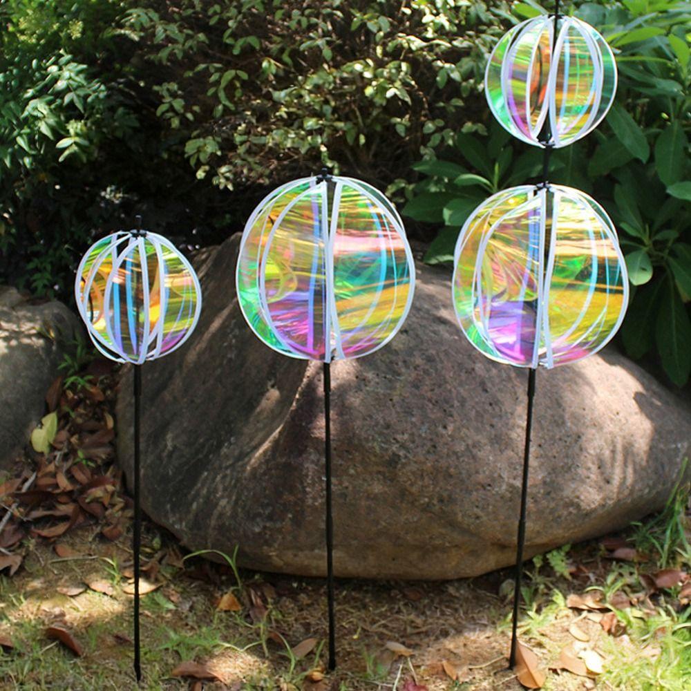 Sprankelende Streep Tuinpaal Regenboogkleur Kleurrijke Folie Buitenmolens Draaiende Bal Reflecterende Folie Tuinkunst