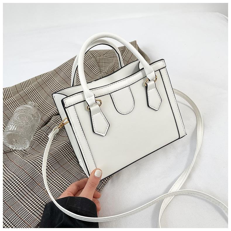 

Текстурированная портативная маленькая квадратная сумка женская 2024 новая корейская версия сумка через плечо модная и простая сумка-мессенджер белый