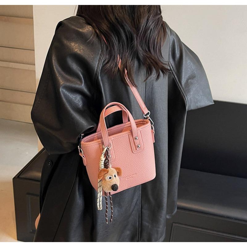 Today's Popular Small Bags for Women's Summer Versatile New Simple Messenger Bags Bucket Bags
