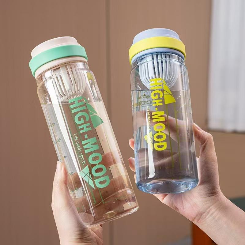 Water bottle summer simple fashion portable children's water cup high value boys and girls with tea compartment portable plastic high temperature cup