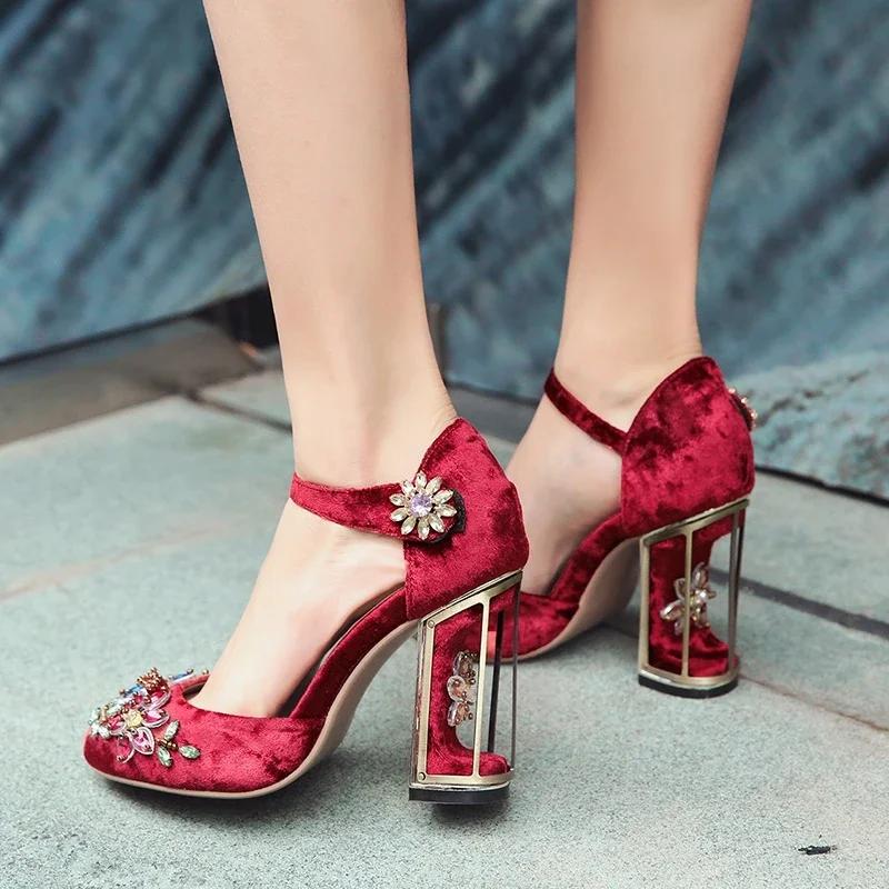 Fashion Summer Retro Floral Pleuche Shoes Women Pumps Luxurious Cutouts Bird Cage High Heels Crystal Female Women Sandal Big Size 34-43