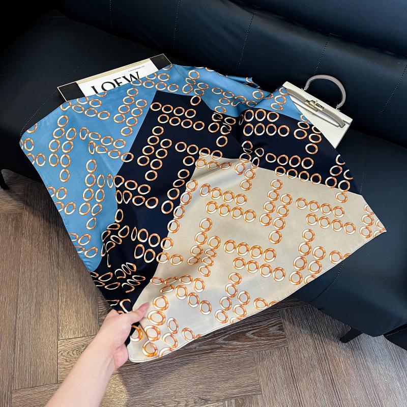 Korean cashew flower silk scarf triangle scarf women's stacking wear accessories jeans belt travel matching shirt scarf headscarf