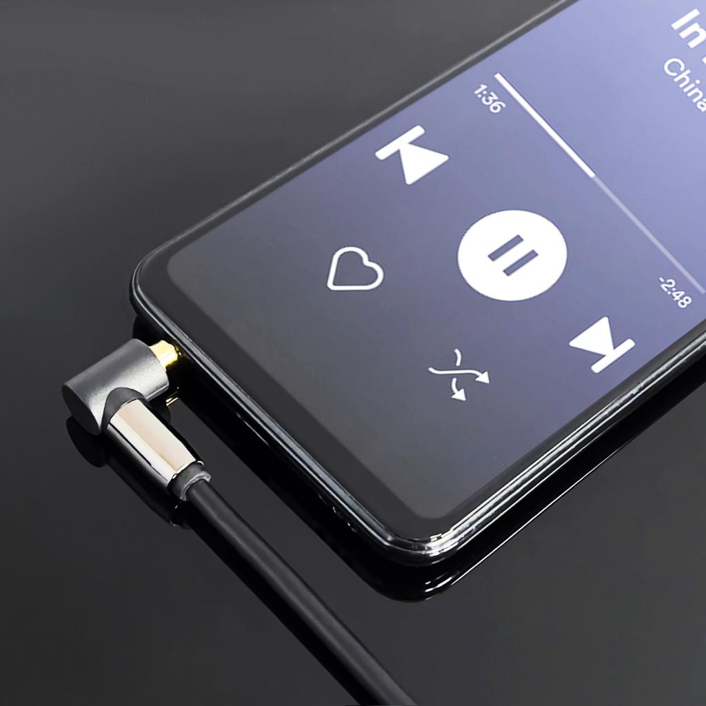 Wozinsky 1.5m Angled AUX Cable Black