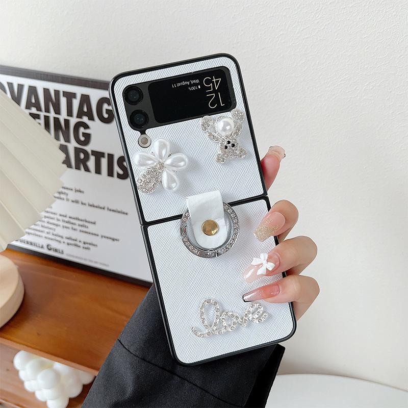 

For Samsung Korea Zflip 3/4 Foldable Screen Flip Phone Case Water Diamond Bear Camellia Ring Luxury For Huawei Pocket2