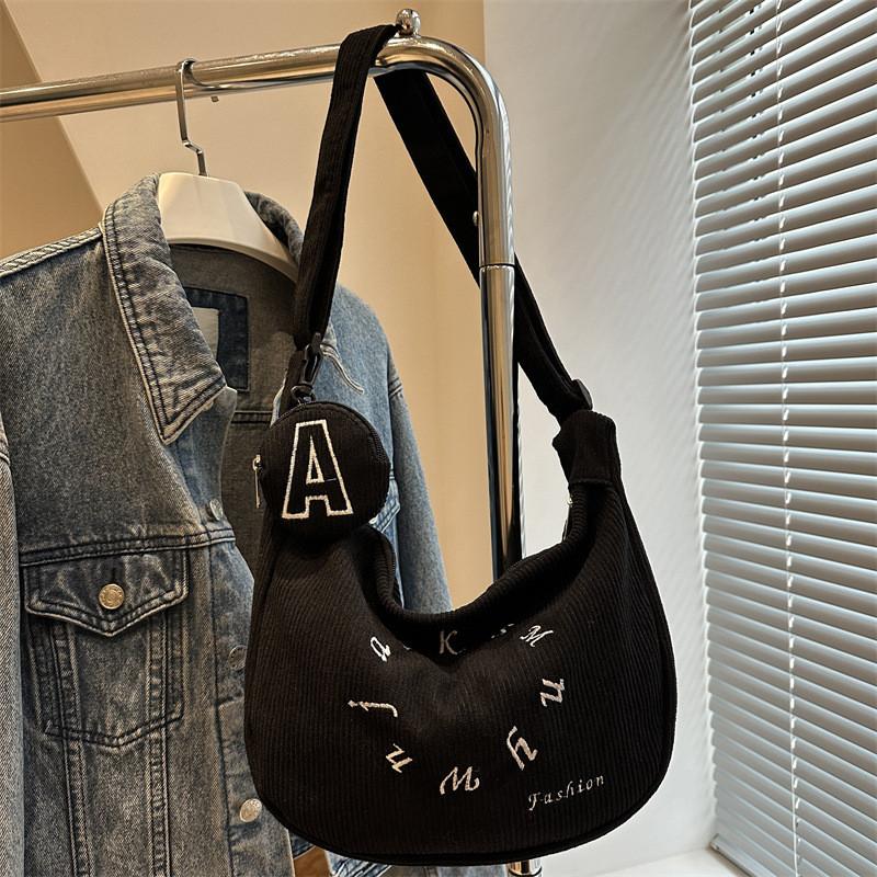 

Chic Fashionable Women s Shoulder Bag In Black White Pink Colors With Modern Aesthetic чёрный