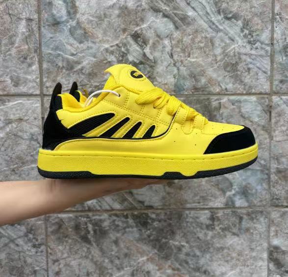 

Новая летняя модная шикарная легкая контрастная спортивная обувь женская нишевая повседневная студенческая обувь для скейтборда тренд 44