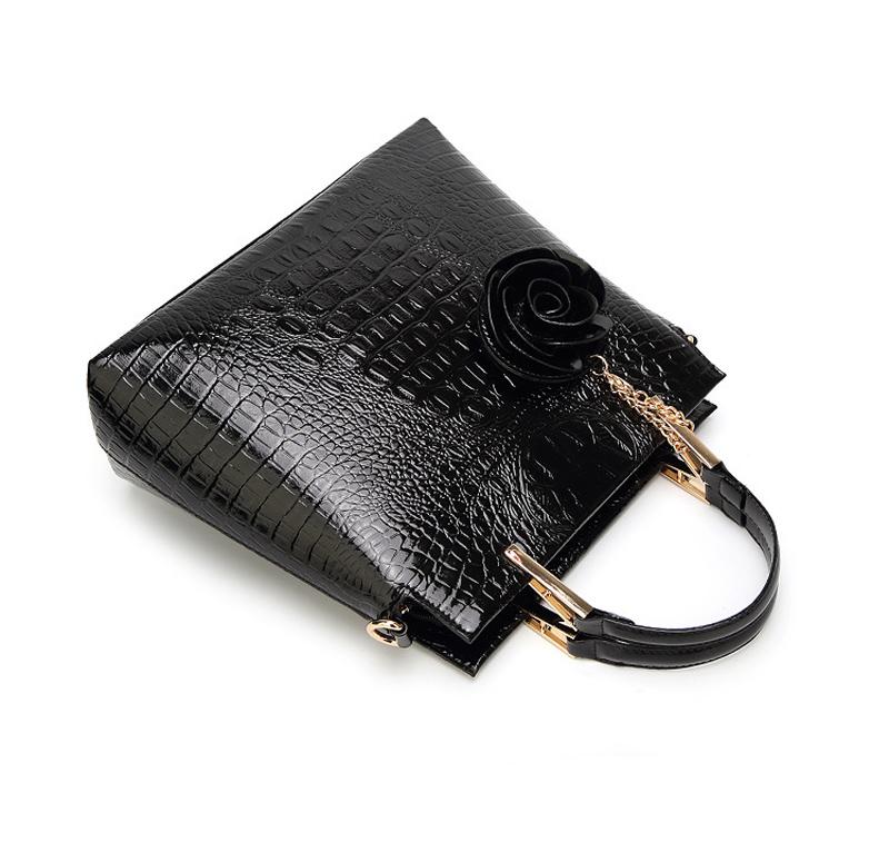 Women Shoulder Bag Ladies Bag Patent Leather Crocodile Pattern Handbag Diagonal Shoulder Bag Shell Bag Female Bag