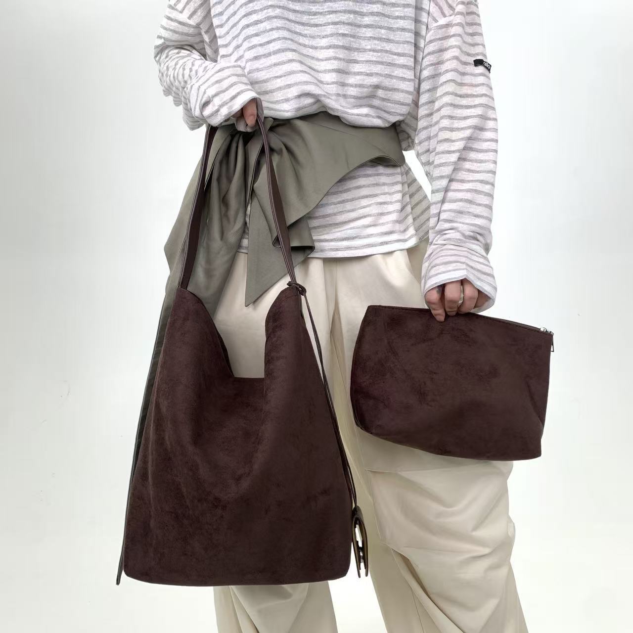 

Ladies Fashion Maillard Suede Shoulder Bag 2pcs Retro Personalized Handheld Crossbody Bag темный кофе