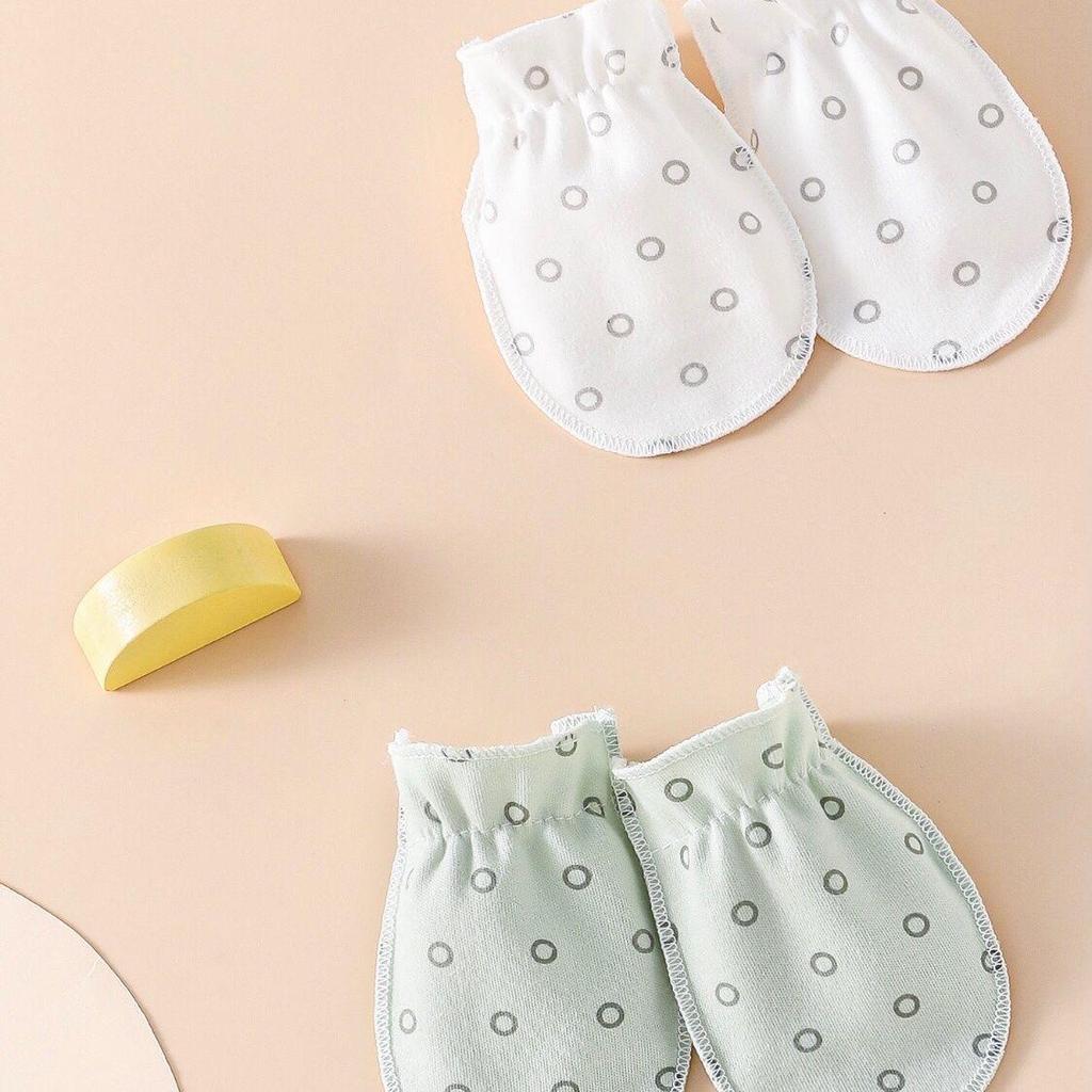 Kratzfeste Handschuhe für Kleinkinder aus gekämmter Baumwolle: Atmungsaktiver, warmer Ganzjahresschutz für Neugeborene