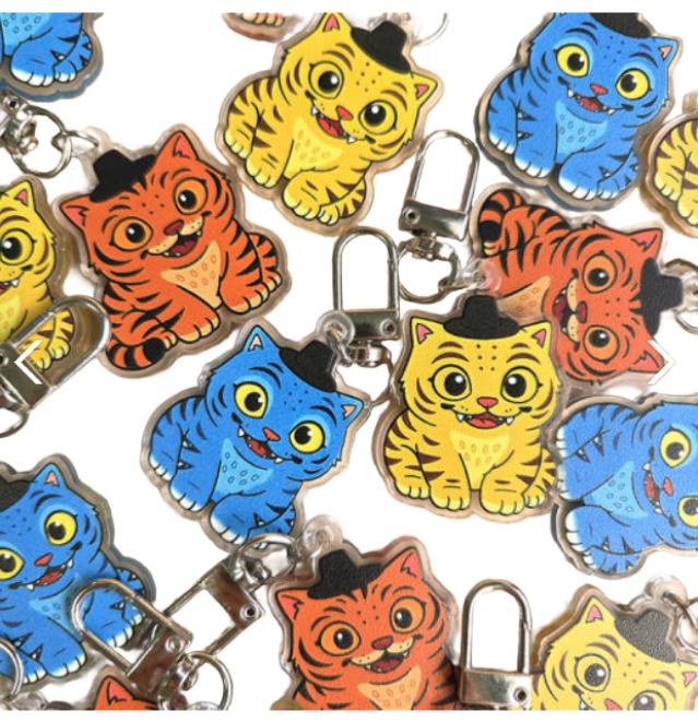 K-POP DEMON HUNTERS Gat-wearing Tiger Acrylic Keyring (3 Options)