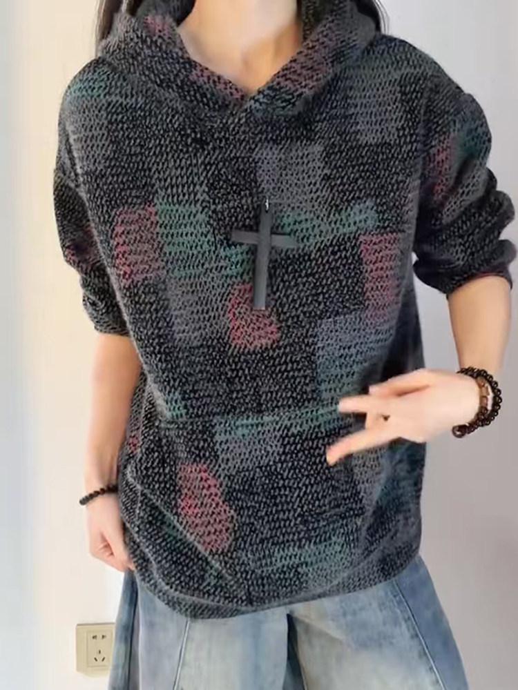 Herrvinterhuvtröja i mocka och stickat, retrodesign med rutmönster