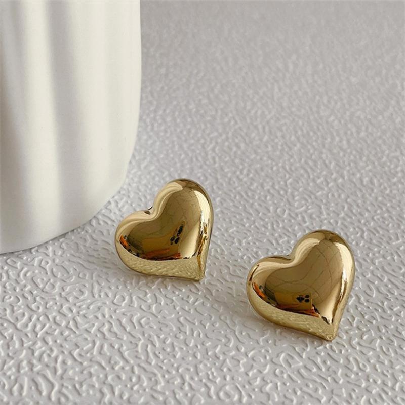 New Fashion Temperament  Love Stud Earrings  for Women Girl Gift Jewelry Wholesale