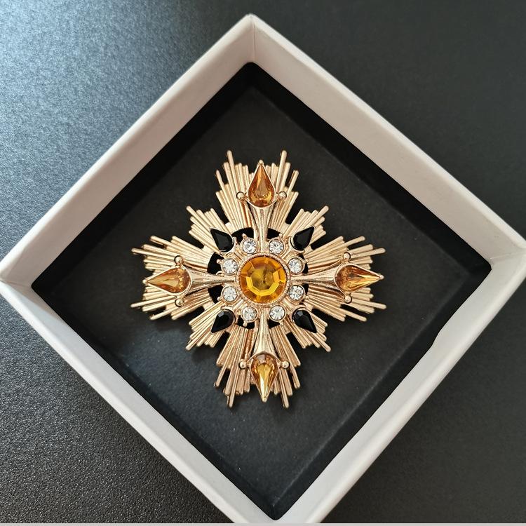 

Винтажная западная брошь-булавка «Звездный взрыв» со стразами