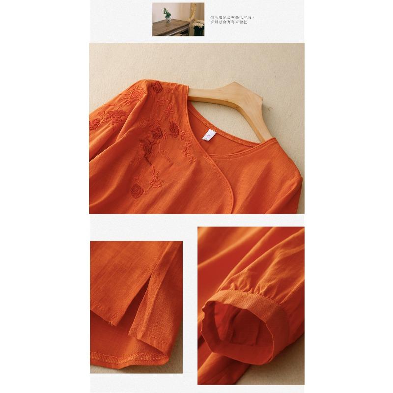 New Summer Style 700-quarter Sleeve Embroidered Shirt for Women's Literary Retro Loose Embroidered Cotton and Linen Top
