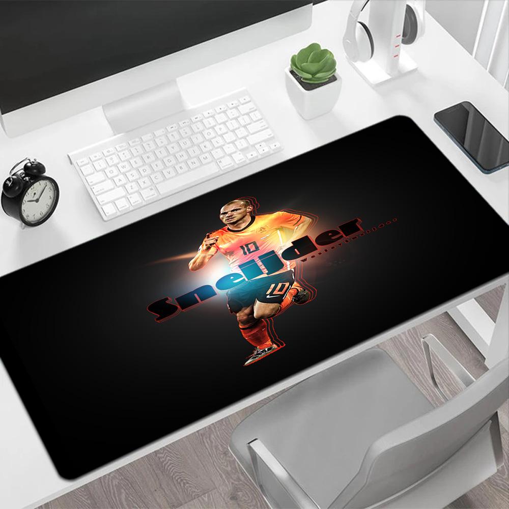 Sneijder's Dynamic Pose Gaming Mouse Pad Gaming Laptop Mouse Pad Ultra-Long Desk Mat Non-Slip Rubber Base Gaming Accessories Ideal Gift for Gamers