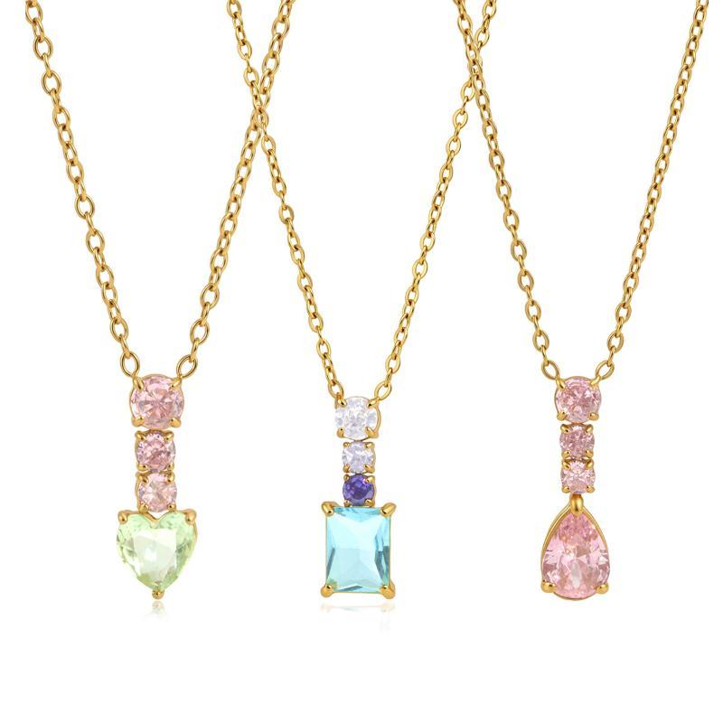 Women's Shiny Zircon Heart Pendant Necklace Sweet Color Geometric Gold PVD Plated Suitable for Graduation Gift