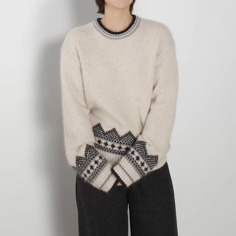 Women's Warm Autumn/Winter Jacquard Knit Wool Sweater - Round Neck, Loose Fit, Slimming Base Layer Outerwear