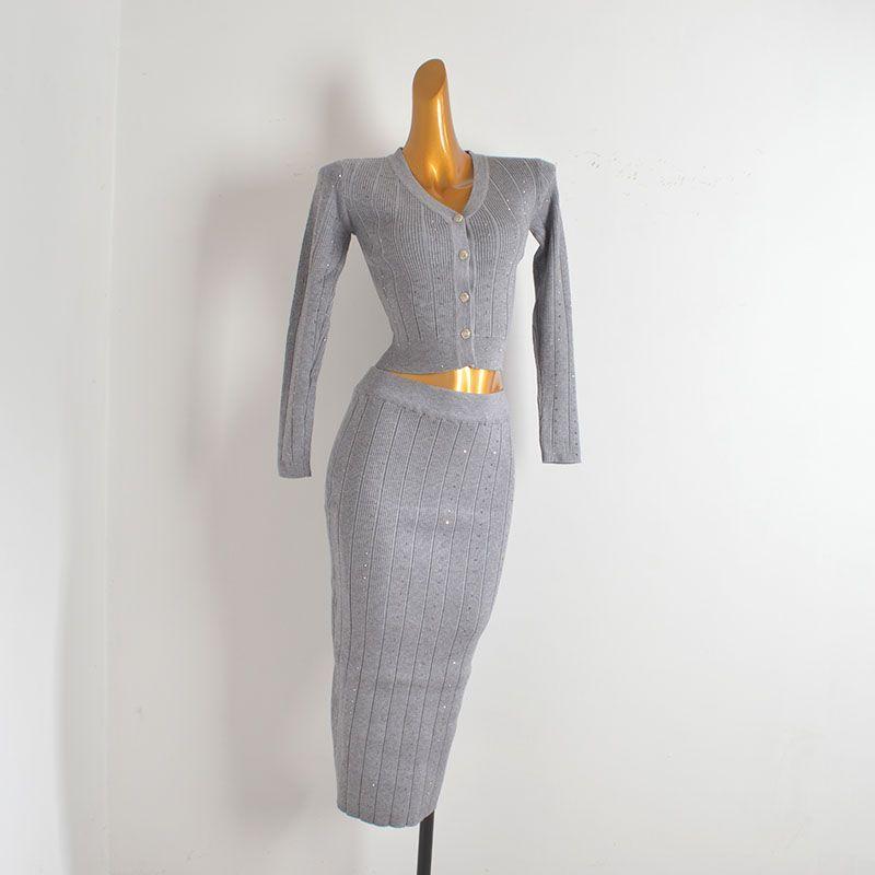 

Стильный кардиган крупной вязки с блестящей горячей стразовкой, женская одежда на осень/зиму, приталенный, стройнящий, юбка, модный костюм-двойка Gray(Suit) One size(Suit)