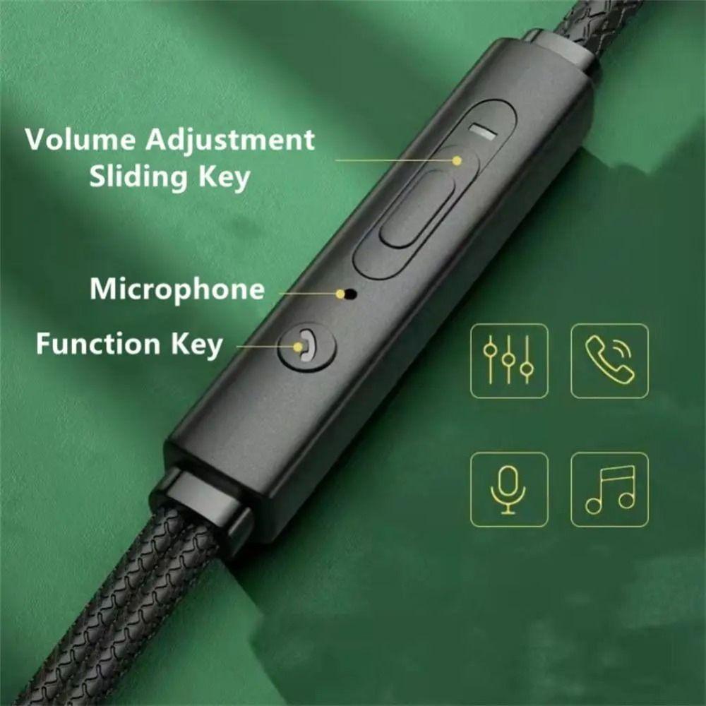 3.5mm Earphone In Ear Wired Headset Portable InEar Microphone