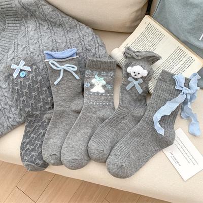 Autumn and Winter Pink Bow Light Gray Women's Socks Are Trendy, Comfortable, Versatile and Warm Mid-calf Socks for Women