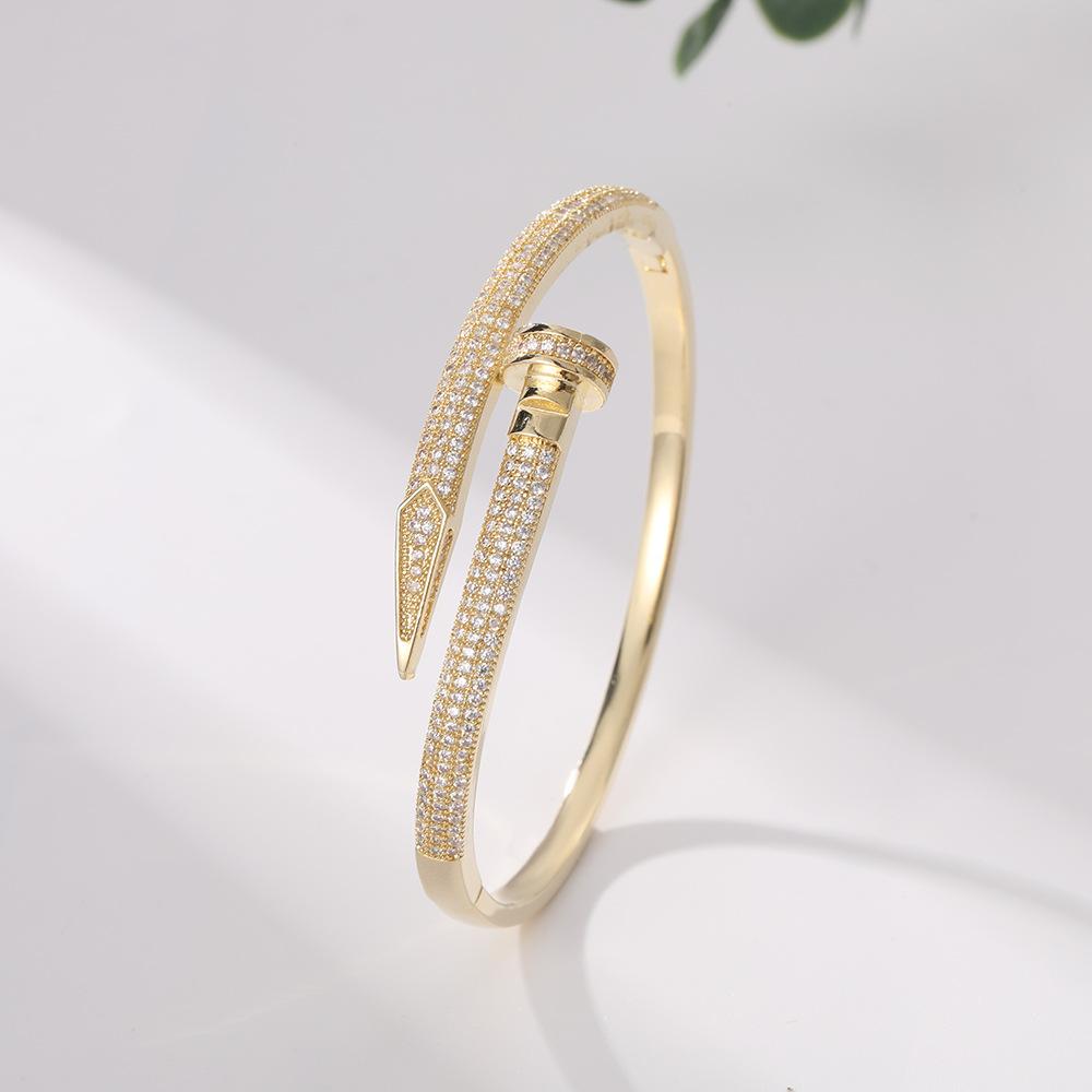 Stone Nails Are Light, Luxurious and Versatile for Women Elegant, Minimalist, High-end, Light Luxury, Versatile Bracelet One Size(16-22CM)