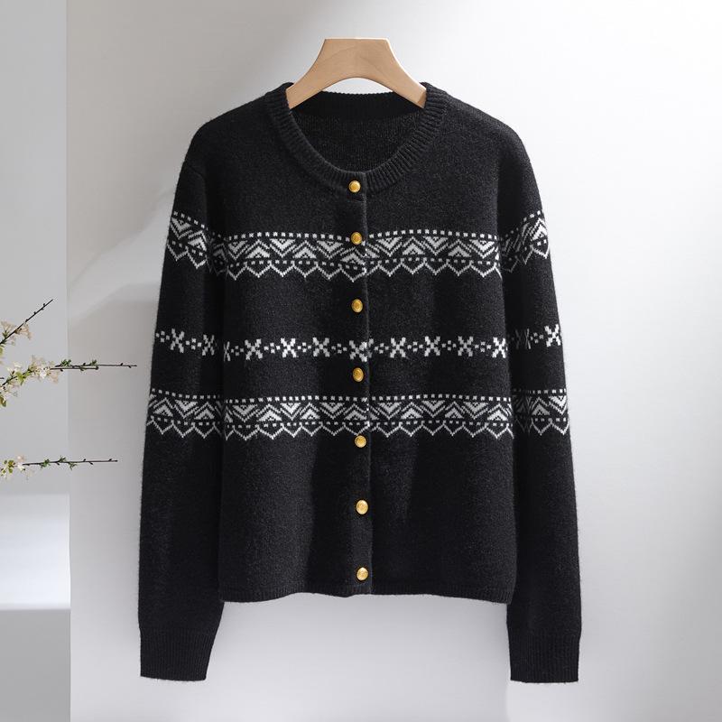 Women's Cashmere Retro Jacquard Cardigan: Loose Fit, Round Neck, Long Sleeve Sweater for Autumn/Winter.