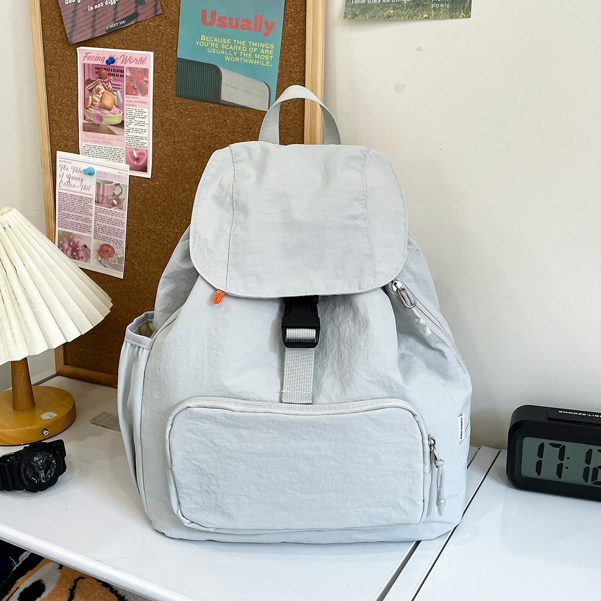 

2025 Summer New Backpack Niche Korean Casual Lightweight Daily Large Capacity Nylon Shoulder Travel Schoolbag серый