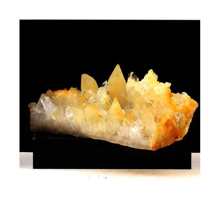 Pierres et Minéraux. Quartz + Calcite. 1190.5 ct. Le Noirey, Savoie, France.