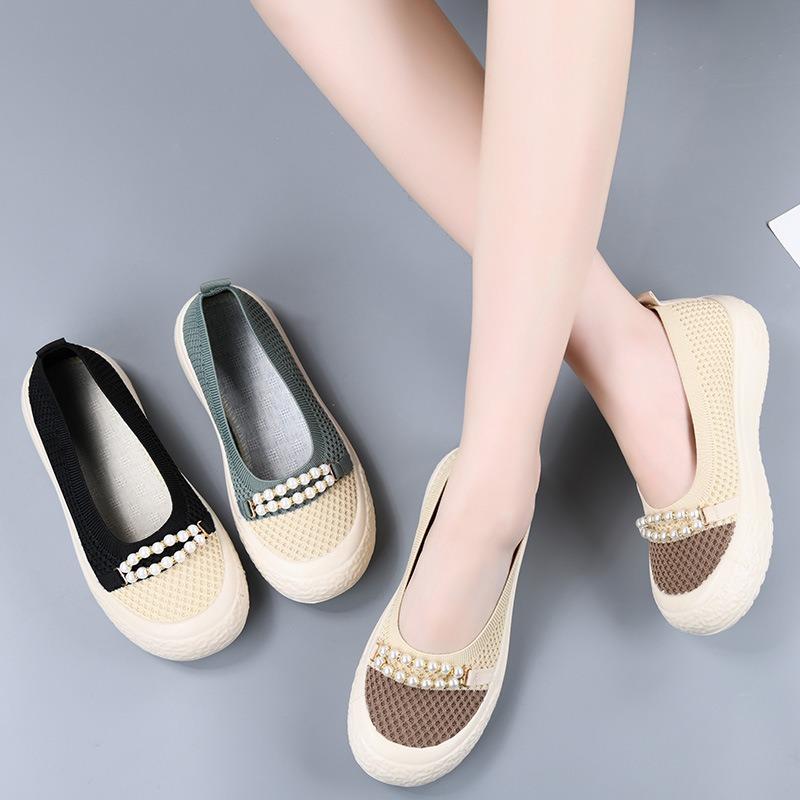 Casual breathable shallow mouth mother shoes one pedal soft sole non-slip flat sole single shoes summer new old Beijing cloth shoes women