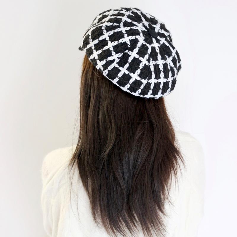 Xiaoxiangfeng Black And White Plaid Tweed Cap Female British Retro Beret Octagonal Hat Newsboy Hat