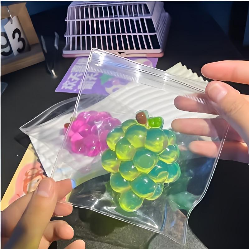 Squishy Fruit Grapes Fidget Toy Squeeze Stress Relief Hand Toy Anti-Anxiety Fruit Stretchy Slow Rising Toy Creative Sensory Toy