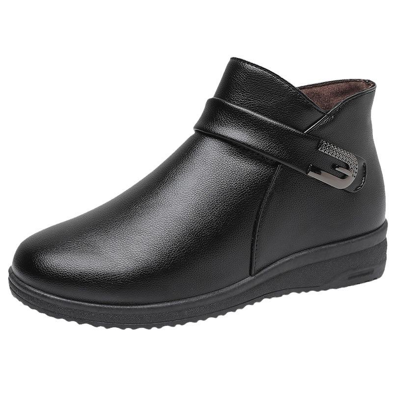 Mom's Winter Velvet-Lined Non-Slip Short Boots: Soft-Soled Leather Snow Boots for Middle-Aged & Elderly Women