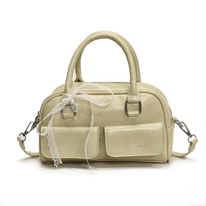 Fashion portable small square bag women's 2025 new hand-held class commuter leisure shoulder bag versatile oblique span women's bag