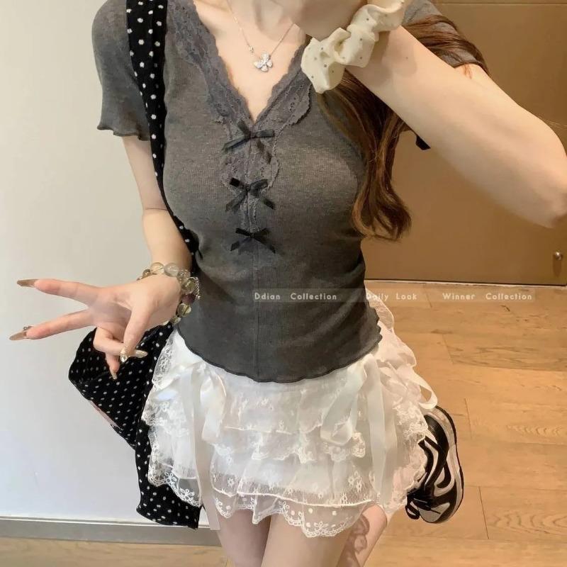 Bow Lace Splicing V-neck Short-sleeved T-shirt for Women in Spring and Summer Pure Lust Style Inner Wear Niche Right Shoulder Top