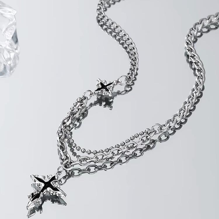 Trendigt halsband med korshänge: Mångsidig Hip Hop-stil för män och kvinnor