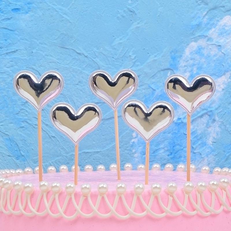 Heart Cake Topper: Bright Red, Perfect for Birthdays, Weddings, and Valentine's Day.