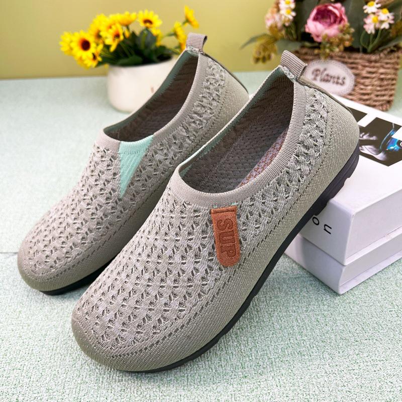 2025 Spring/Autumn Women's Knit Breathable Slip-On Shoes - Soft Sole Lazy & Mom Style