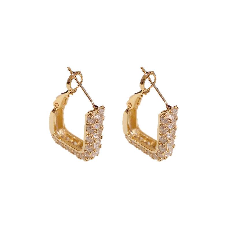 Sweet and Light Luxury Square Buckle Earrings for Women Cold Style High-end French Versatile Diamond Earrings