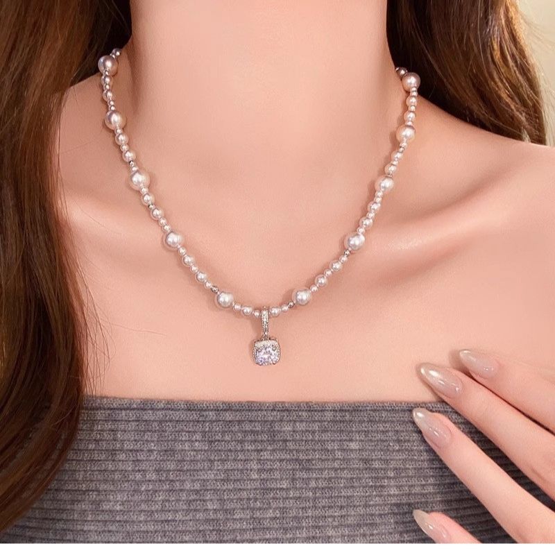 Sugar Cube Pearl Gypsy Star Necklace Fashion Temperament Clavicle Chain New Light Luxury Premium Sweater Necklace