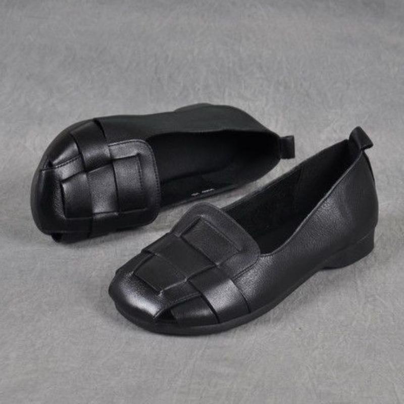 Soft Leather Hollow Woven Sandals Women's Spring and Summer New Flat-soled Single Shoes Retro Soft-soled Non-slip Sandals